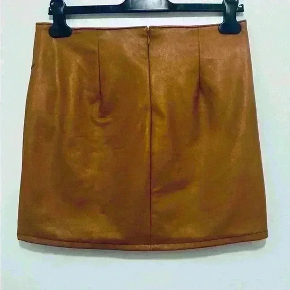Rewash | NWT Vegan Leather Mini Skirt, Women’s Size Medium, Carmel Brown - Picture 2 of 8